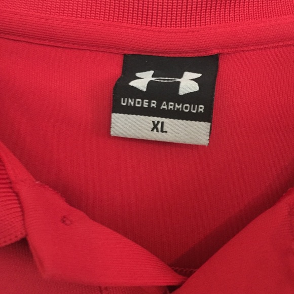 Men’s collared red Under Armour button shirt. XL - Picture 5 of 8